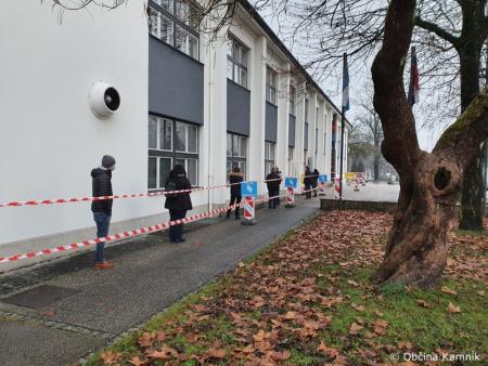 Cepljenje proti COVID-19 in brezplačno množično hitro testiranje na SARS-CoV-2 3